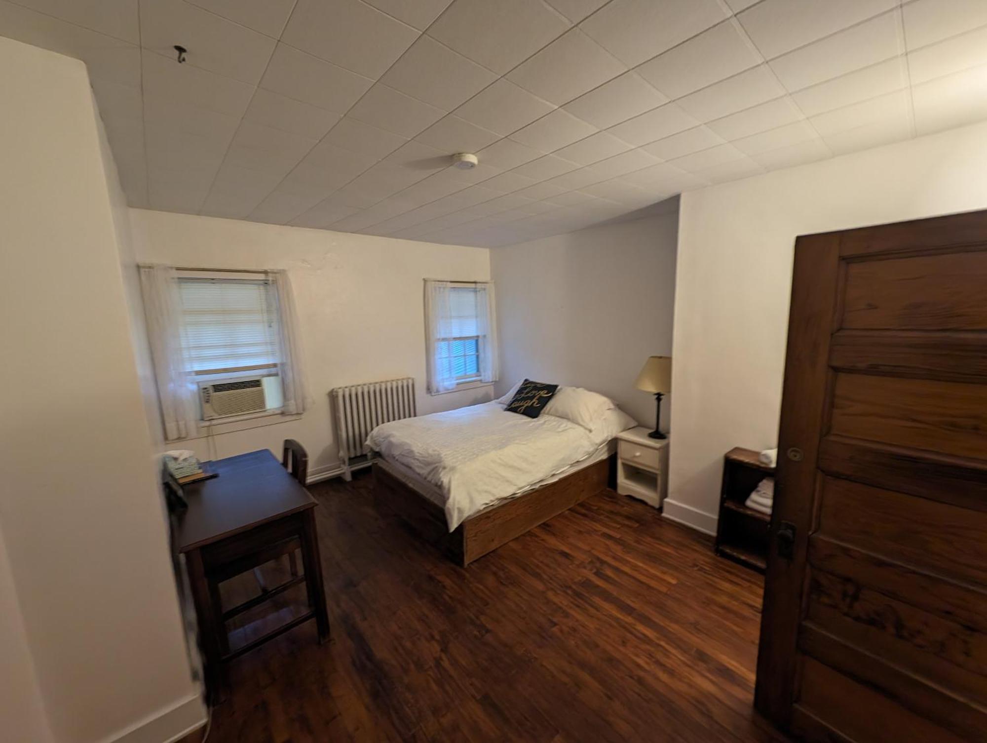 Pine Lodge Bristol Bagian luar foto