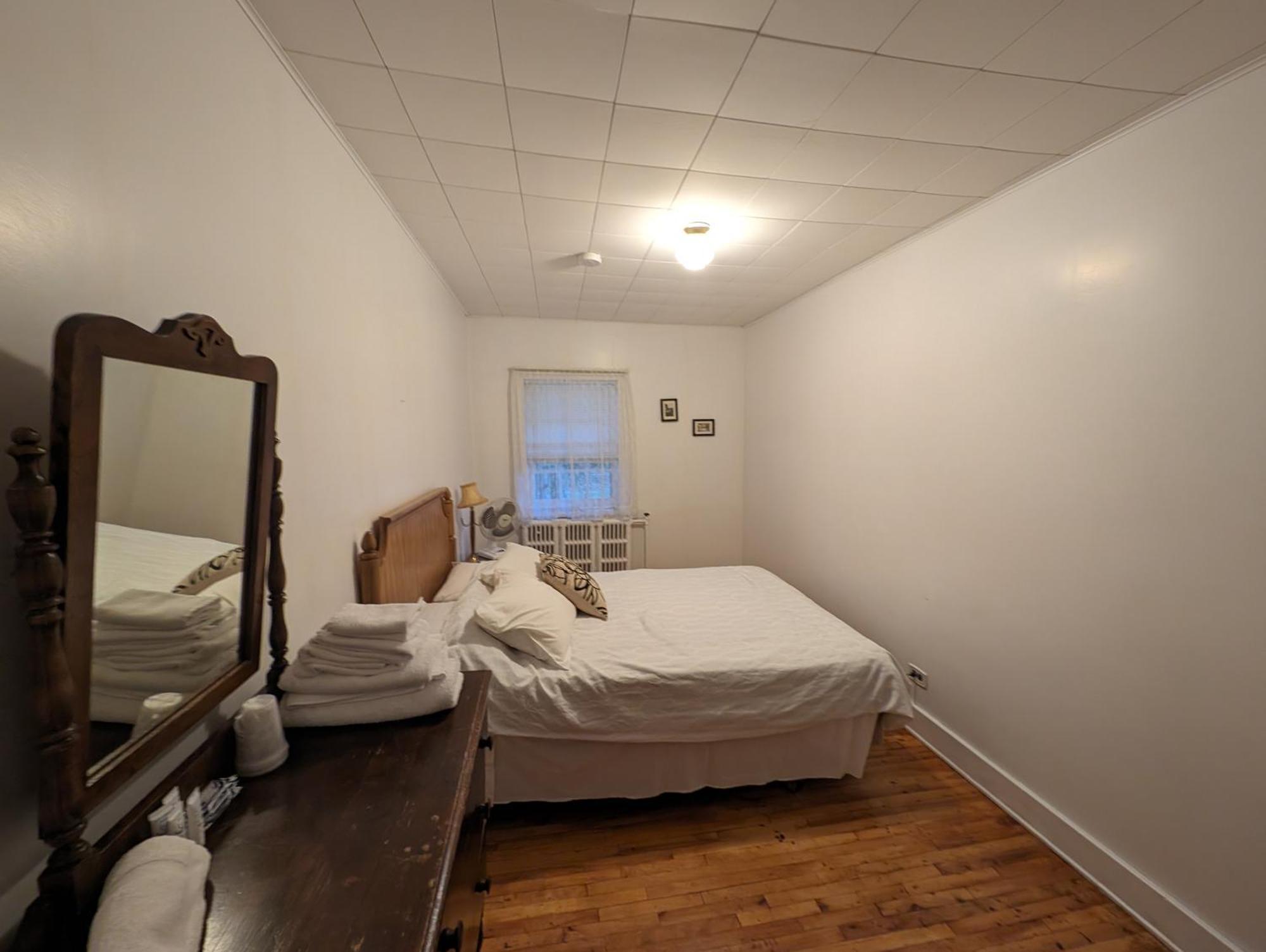 Pine Lodge Bristol Bagian luar foto
