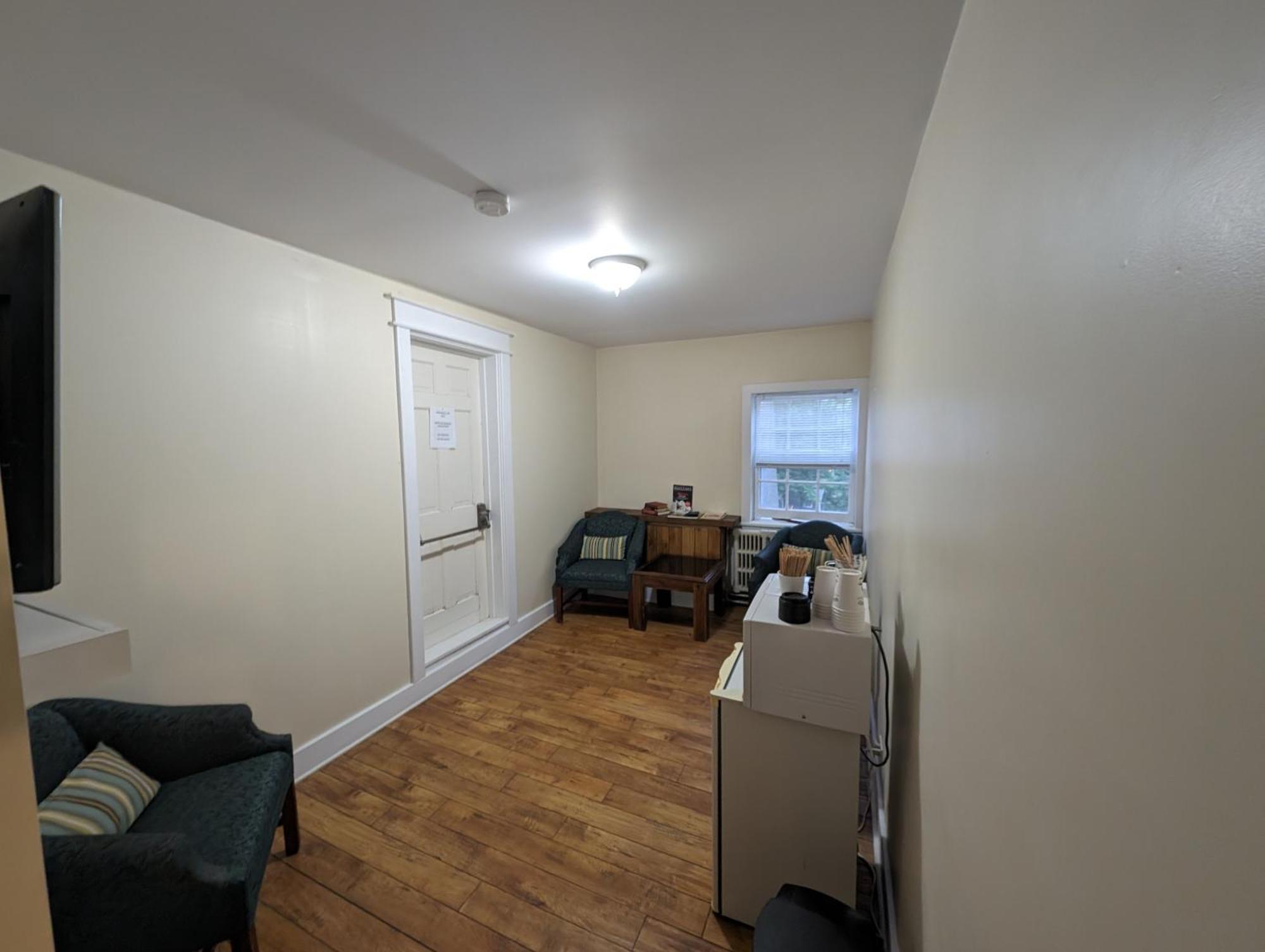 Pine Lodge Bristol Bagian luar foto